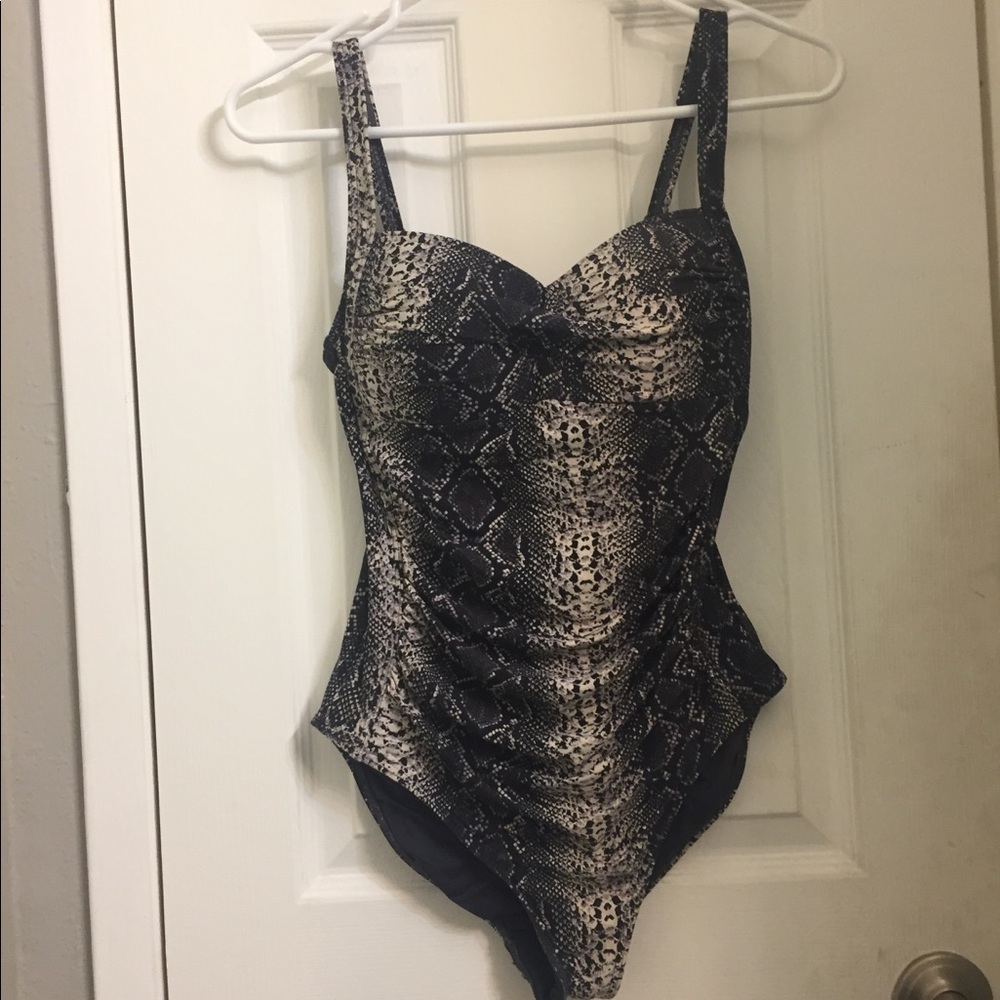 Swimsuit one-piece